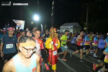 HO CHI MINH CITY NIGHT RUN EXIMBANK 2024 - Ảnh #1970782