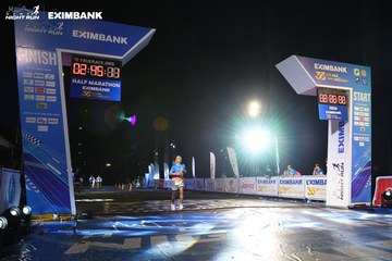 HO CHI MINH CITY NIGHT RUN EXIMBANK 2024 - Ảnh #2065261