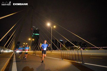 HO CHI MINH CITY NIGHT RUN EXIMBANK 2024 - Ảnh #2024926