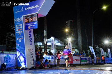 HO CHI MINH CITY NIGHT RUN EXIMBANK 2024 - Ảnh #2033019