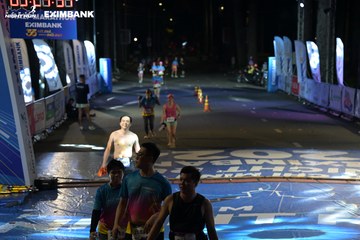 HO CHI MINH CITY NIGHT RUN EXIMBANK 2024 - Ảnh #2026439