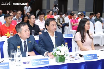 HO CHI MINH CITY NIGHT RUN EXIMBANK 2024 - Ảnh #1963333