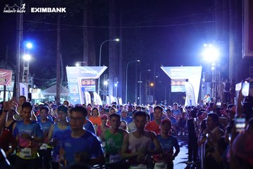 HO CHI MINH CITY NIGHT RUN EXIMBANK 2024 - Ảnh #1970276