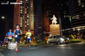 HO CHI MINH CITY NIGHT RUN EXIMBANK 2024 - Ảnh #1990211