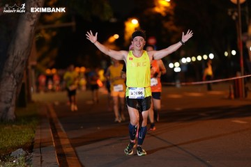 HO CHI MINH CITY NIGHT RUN EXIMBANK 2024 - Ảnh #2159534