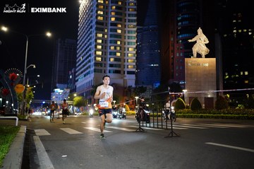 HO CHI MINH CITY NIGHT RUN EXIMBANK 2024 - Ảnh #1989050