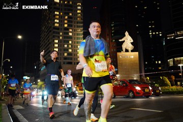 HO CHI MINH CITY NIGHT RUN EXIMBANK 2024 - Ảnh #1990935