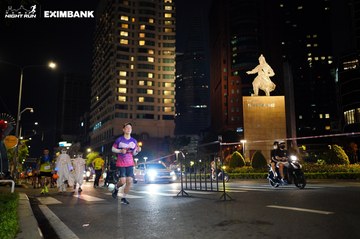 HO CHI MINH CITY NIGHT RUN EXIMBANK 2024 - Ảnh #1990888