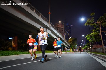 HO CHI MINH CITY NIGHT RUN EXIMBANK 2024 - Ảnh #1988863