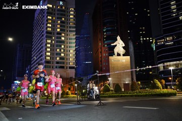 HO CHI MINH CITY NIGHT RUN EXIMBANK 2024 - Ảnh #1990098