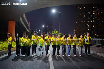HO CHI MINH CITY NIGHT RUN EXIMBANK 2024 - Ảnh #1988295