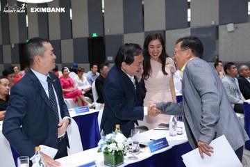 HO CHI MINH CITY NIGHT RUN EXIMBANK 2024 - Ảnh #1963377