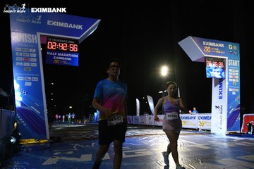 HO CHI MINH CITY NIGHT RUN EXIMBANK 2024 - Ảnh #2063137