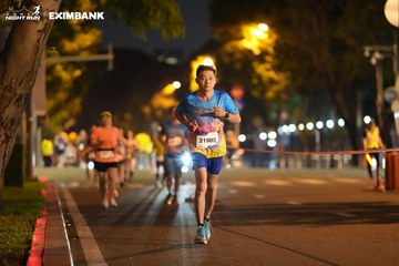 HO CHI MINH CITY NIGHT RUN EXIMBANK 2024 - Ảnh #2160136