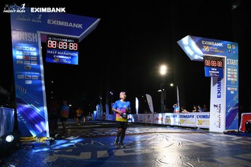 HO CHI MINH CITY NIGHT RUN EXIMBANK 2024 - Ảnh #2063627