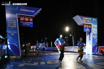 HO CHI MINH CITY NIGHT RUN EXIMBANK 2024 - Ảnh #2060053