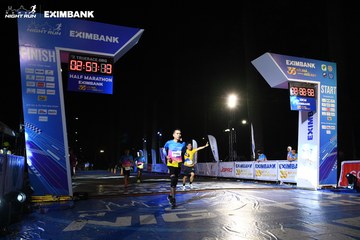 HO CHI MINH CITY NIGHT RUN EXIMBANK 2024 - Ảnh #2059149