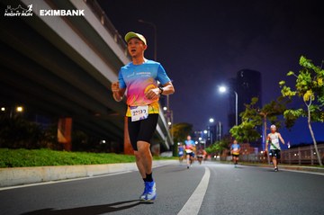 HO CHI MINH CITY NIGHT RUN EXIMBANK 2024 - Ảnh #1988768