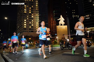 HO CHI MINH CITY NIGHT RUN EXIMBANK 2024 - Ảnh #1990966
