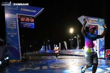 HO CHI MINH CITY NIGHT RUN EXIMBANK 2024 - Ảnh #2065525