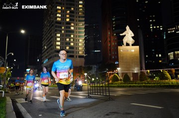HO CHI MINH CITY NIGHT RUN EXIMBANK 2024 - Ảnh #1991508
