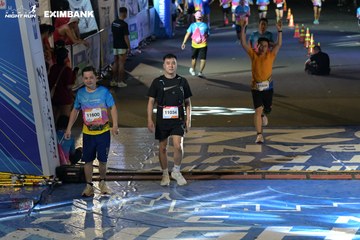 HO CHI MINH CITY NIGHT RUN EXIMBANK 2024 - Ảnh #2029464