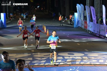 HO CHI MINH CITY NIGHT RUN EXIMBANK 2024 - Ảnh #2028575