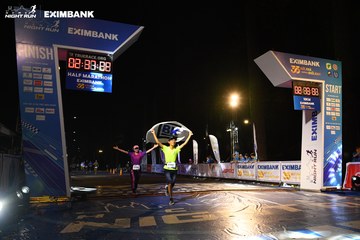 HO CHI MINH CITY NIGHT RUN EXIMBANK 2024 - Ảnh #2059152