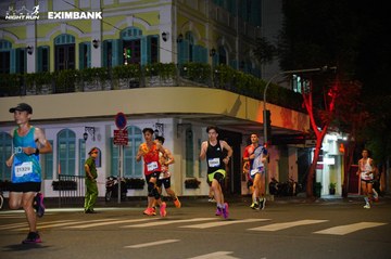 HO CHI MINH CITY NIGHT RUN EXIMBANK 2024 - Ảnh #2031094