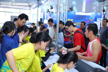 HO CHI MINH CITY NIGHT RUN EXIMBANK 2024 - Ảnh #1965338
