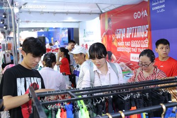 HO CHI MINH CITY NIGHT RUN EXIMBANK 2024 - Ảnh #1964681