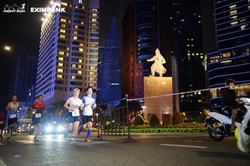 HO CHI MINH CITY NIGHT RUN EXIMBANK 2024 - Ảnh #1989330