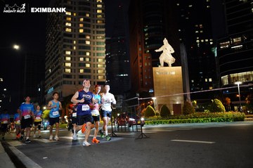 HO CHI MINH CITY NIGHT RUN EXIMBANK 2024 - Ảnh #1990949