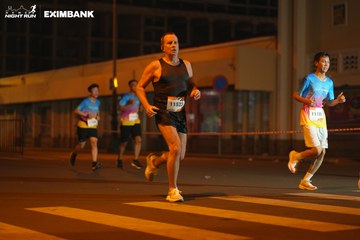 HO CHI MINH CITY NIGHT RUN EXIMBANK 2024 - Ảnh #2034223