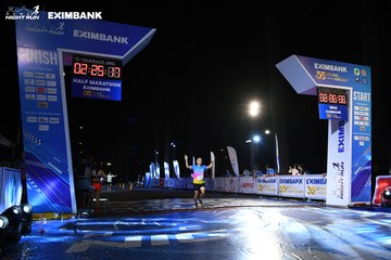 HO CHI MINH CITY NIGHT RUN EXIMBANK 2024 - Ảnh #2060364