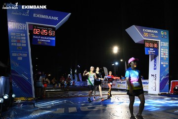 HO CHI MINH CITY NIGHT RUN EXIMBANK 2024 - Ảnh #2061105