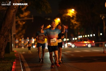 HO CHI MINH CITY NIGHT RUN EXIMBANK 2024 - Ảnh #2160396