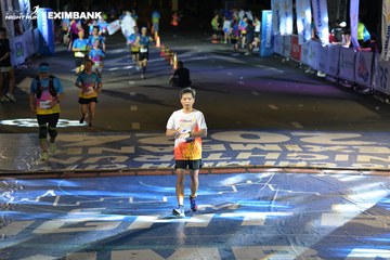 HO CHI MINH CITY NIGHT RUN EXIMBANK 2024 - Ảnh #2032995