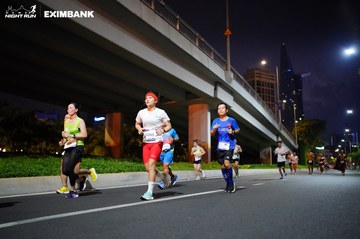 HO CHI MINH CITY NIGHT RUN EXIMBANK 2024 - Ảnh #1988895