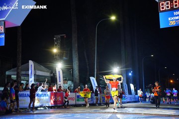 HO CHI MINH CITY NIGHT RUN EXIMBANK 2024 - Ảnh #2034480