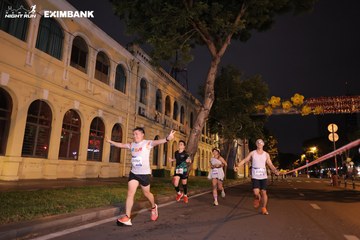 HO CHI MINH CITY NIGHT RUN EXIMBANK 2024 - Ảnh #2102680