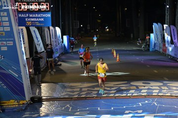 HO CHI MINH CITY NIGHT RUN EXIMBANK 2024 - Ảnh #2027351