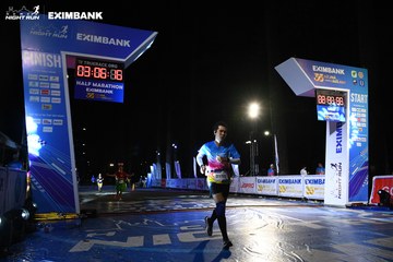 HO CHI MINH CITY NIGHT RUN EXIMBANK 2024 - Ảnh #2065180