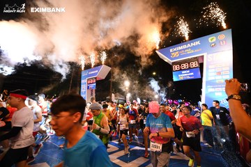 HO CHI MINH CITY NIGHT RUN EXIMBANK 2024 - Ảnh #1969728