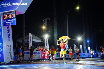 HO CHI MINH CITY NIGHT RUN EXIMBANK 2024 - Ảnh #2034465