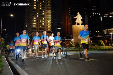 HO CHI MINH CITY NIGHT RUN EXIMBANK 2024 - Ảnh #1989877