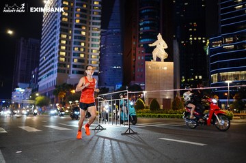 HO CHI MINH CITY NIGHT RUN EXIMBANK 2024 - Ảnh #1989182