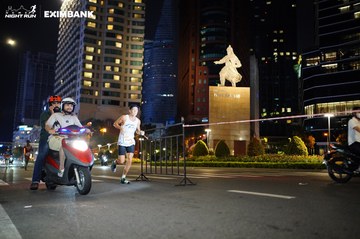 HO CHI MINH CITY NIGHT RUN EXIMBANK 2024 - Ảnh #1989139