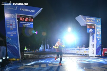 HO CHI MINH CITY NIGHT RUN EXIMBANK 2024 - Ảnh #2065808