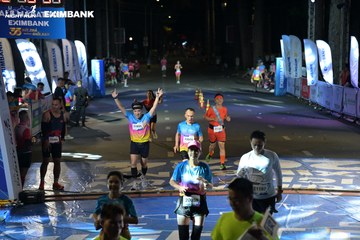 HO CHI MINH CITY NIGHT RUN EXIMBANK 2024 - Ảnh #2032378